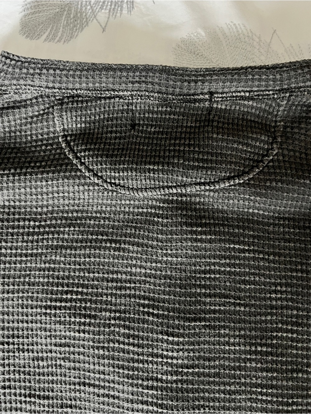 Ralph Lauren RRL Men’s Gray Waffle Henley Long Sleeve - Picture 4 of 9